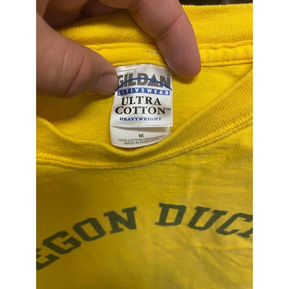 Yellow Vintage Oregon Ducks Shirt Size Medium - Picture 2 of 3